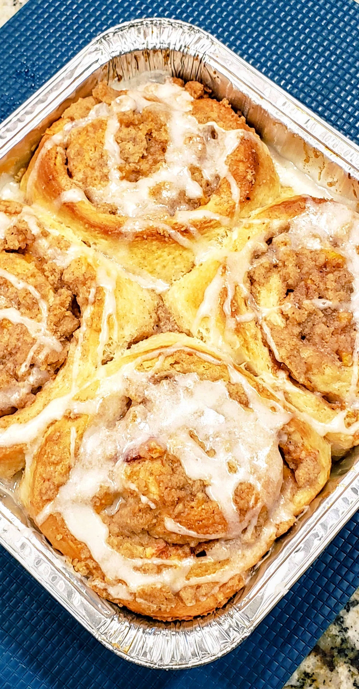 Peach Cobbler Sweet Rolls - 4 pk